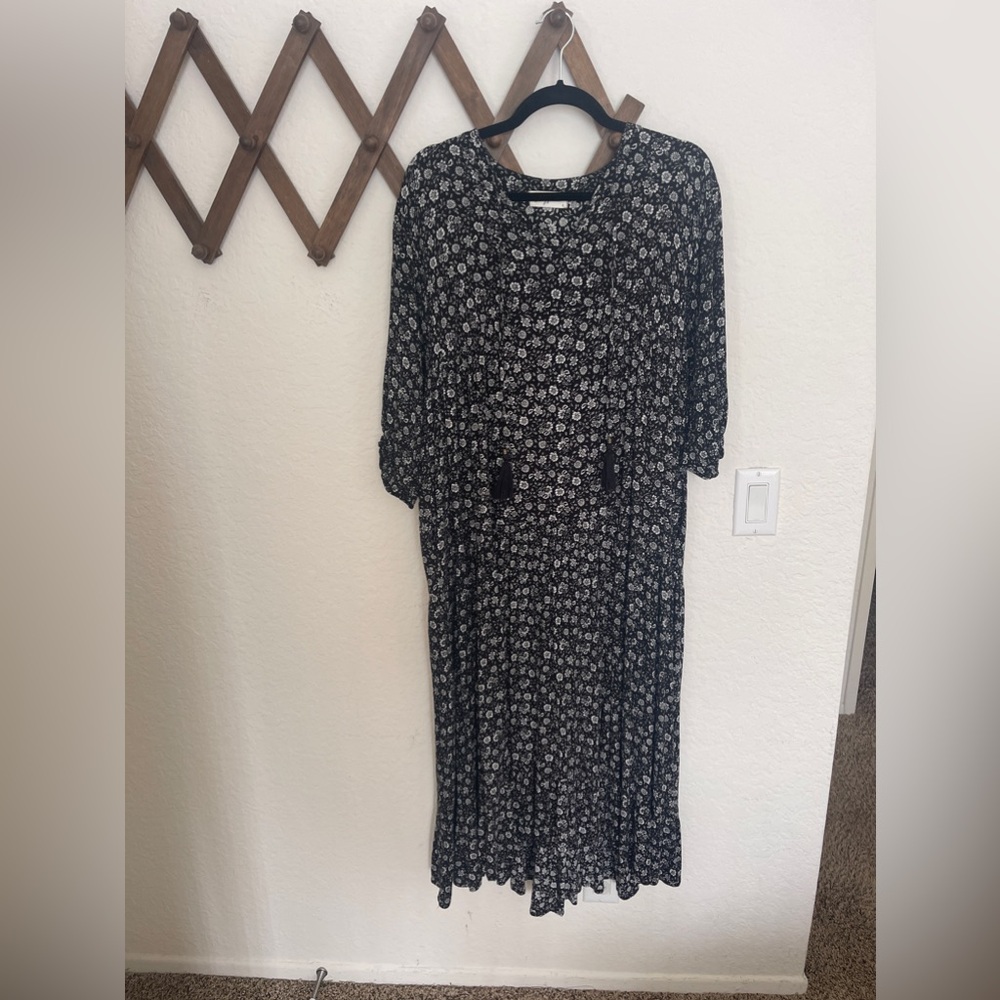 Carly Jean Los Angeles Dress